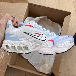 New In Box Nike Zoom Air Fire size 7.5